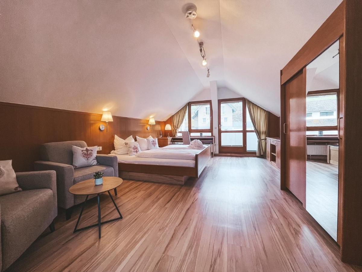 Hotel Badischer Hof 比伯拉赫 外观 照片