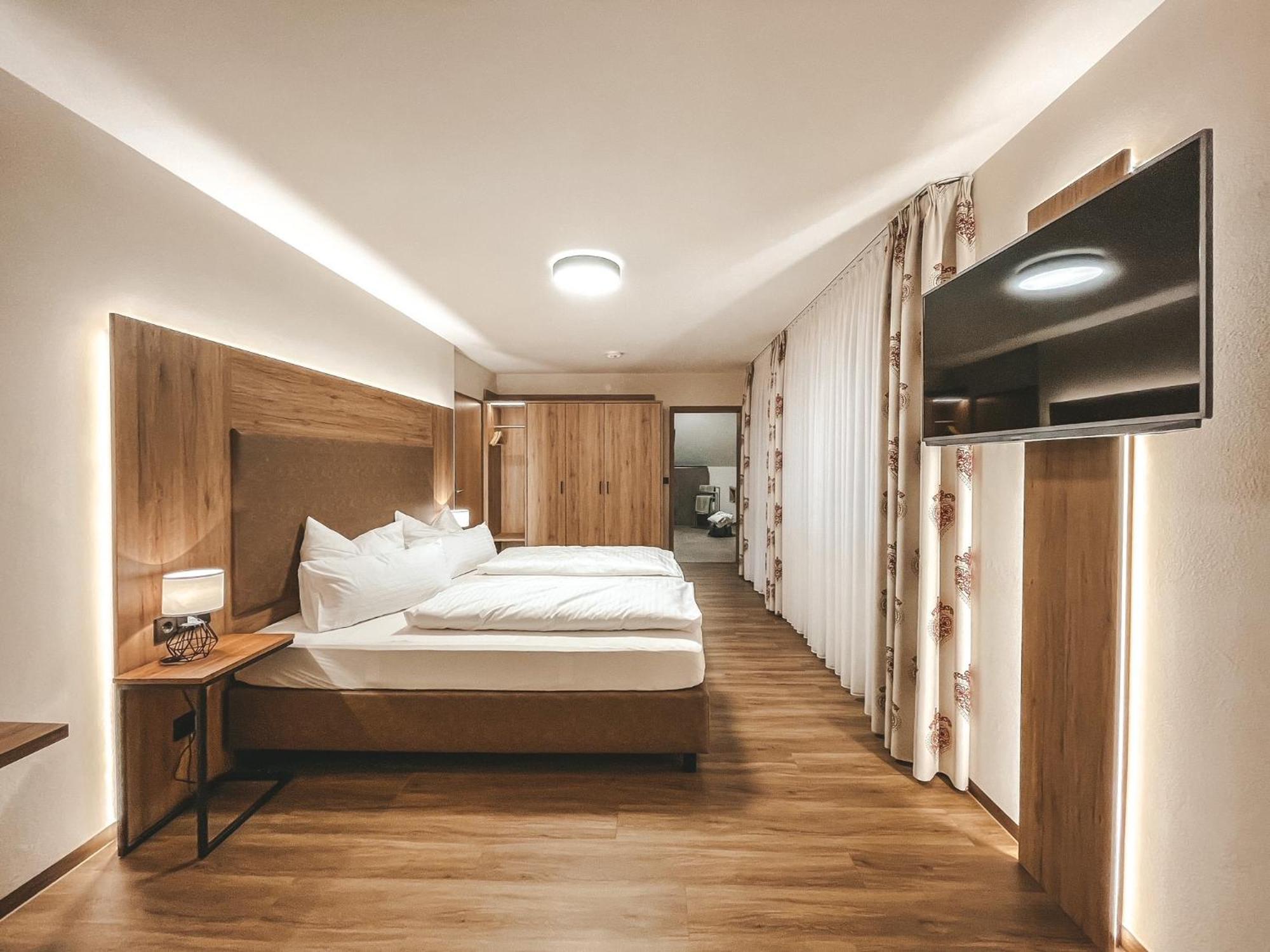 Hotel Badischer Hof 比伯拉赫 外观 照片