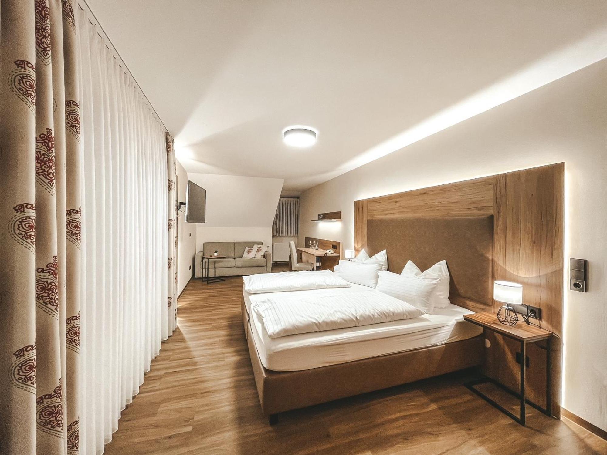 Hotel Badischer Hof 比伯拉赫 外观 照片